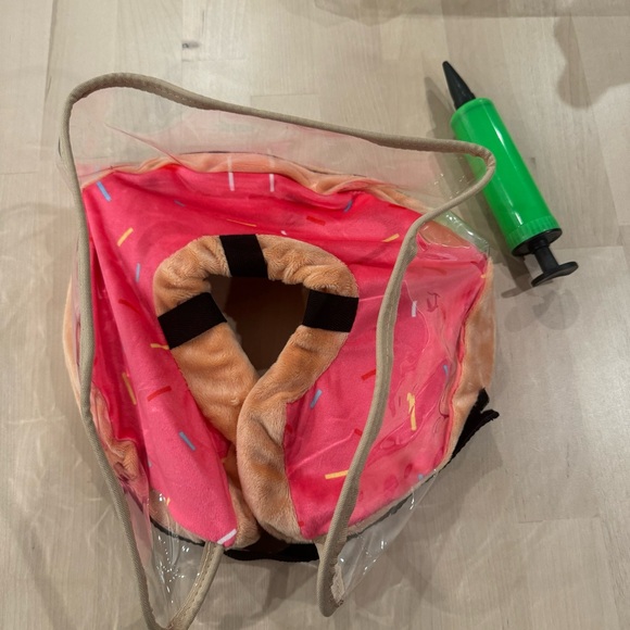 Donut Dog Cone with transparent baffle, new - Picture 2 of 5